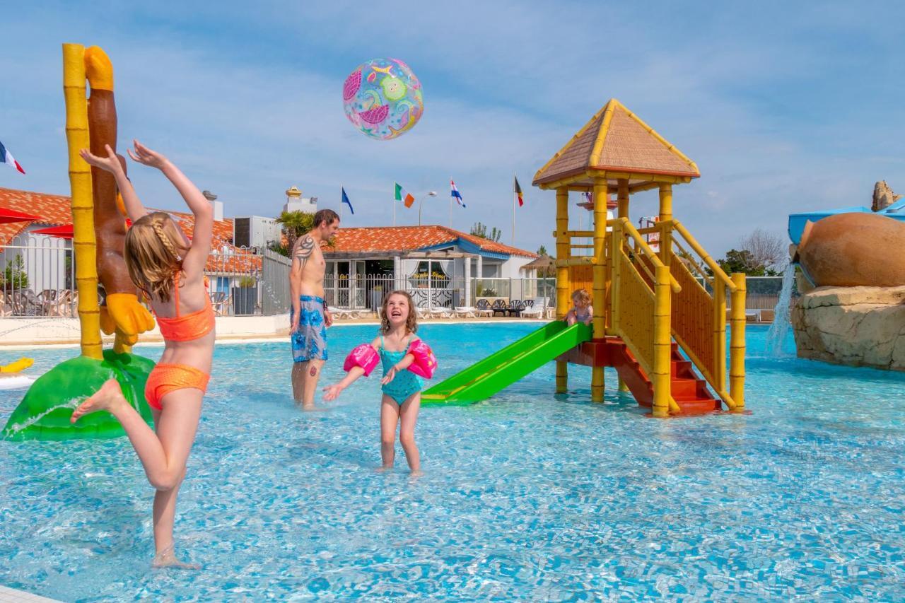 Готель Camping Paradis Sol A Gogo Сен-Ілер-де-Р'єз Екстер'єр фото